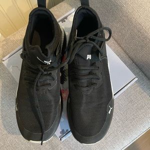 Puma sneakers barely worn. US size 9